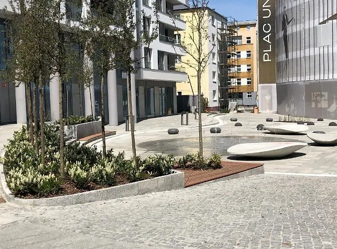 Unique 106 גדינייה